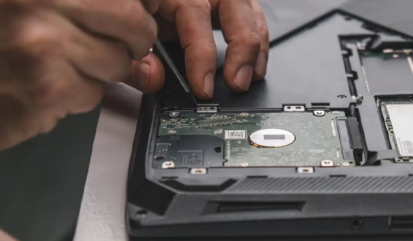 Nên cân nhắc thay ổ cứng mới khi tình trạng báo "BAD - Xấu"