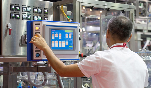 SCADA có khả năng giám sát liên tục 24/7 theo thời gian thực